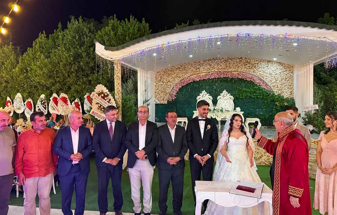 Malatya'da AK Partilileri buluşturan düğün