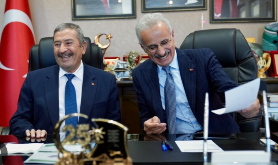 Bakan Uraloğlu’ndan Darende’ye torpil!