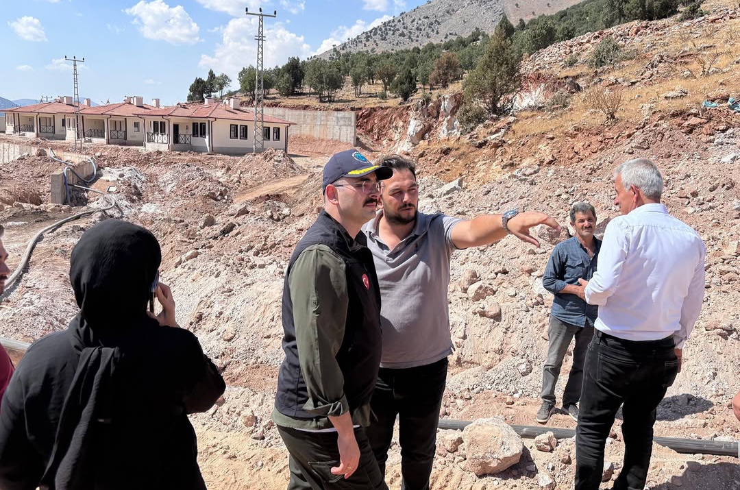 Doğanşehir’de yeni evler yükseliyor! Kaymakam Sungur sahada