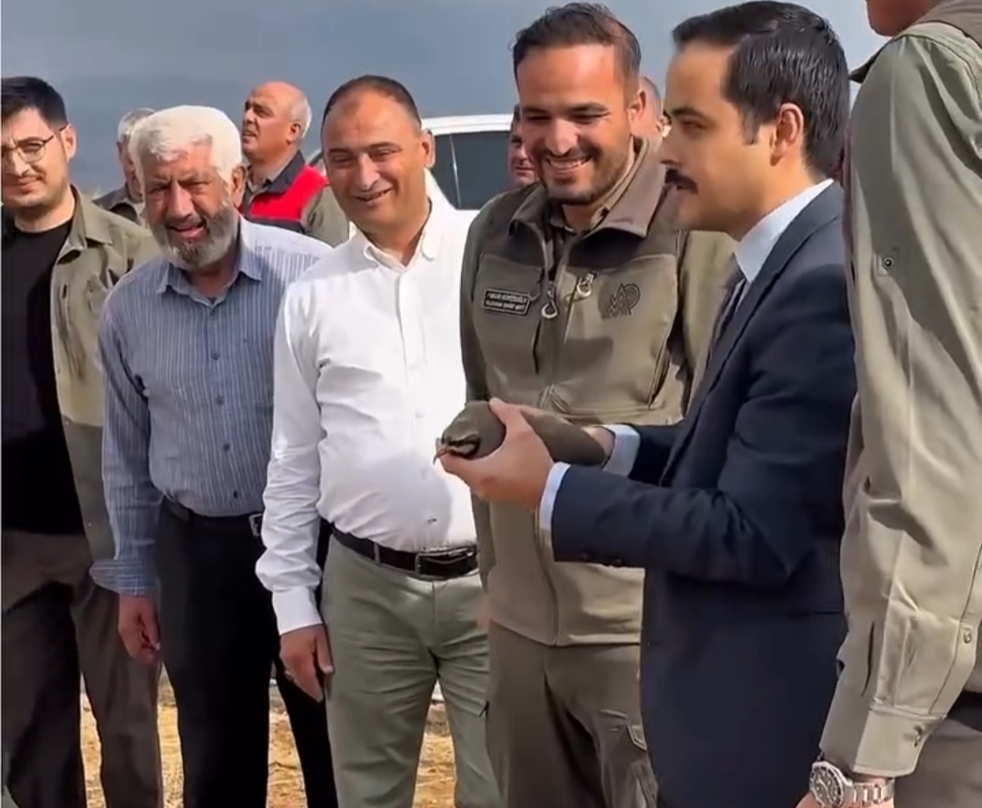 Yazıhan Kaymakamı Abdullah Emre Özefe bu kez keklikleri serbest bıraktı!