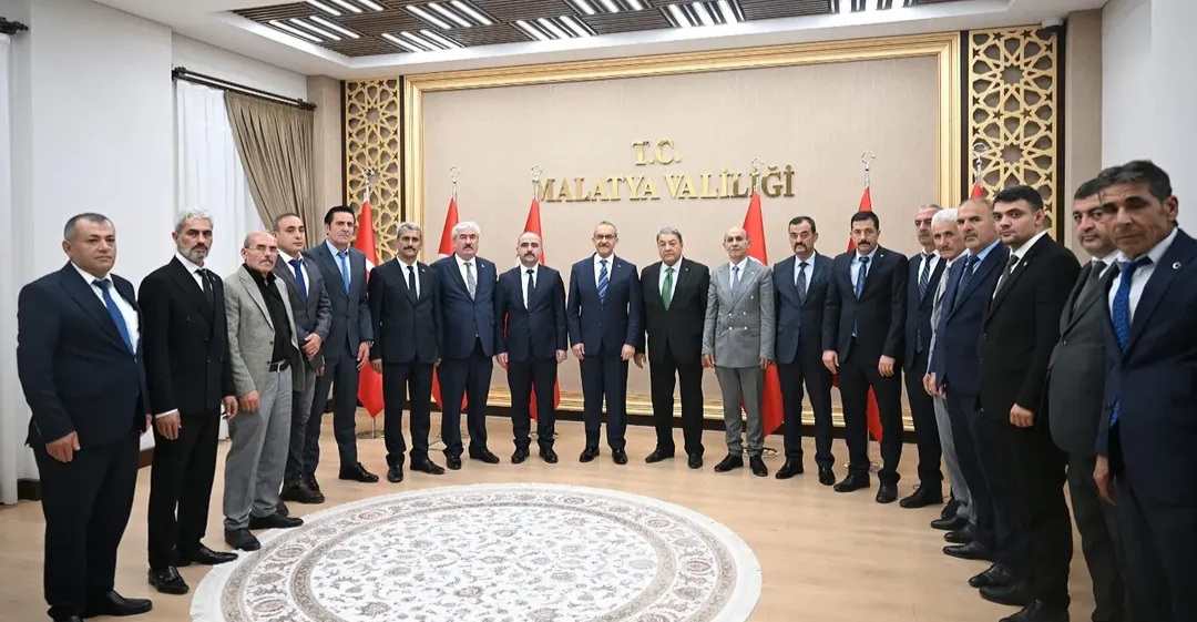 Fendoğlu siyasetteki tecrübesini yine sergiledi!