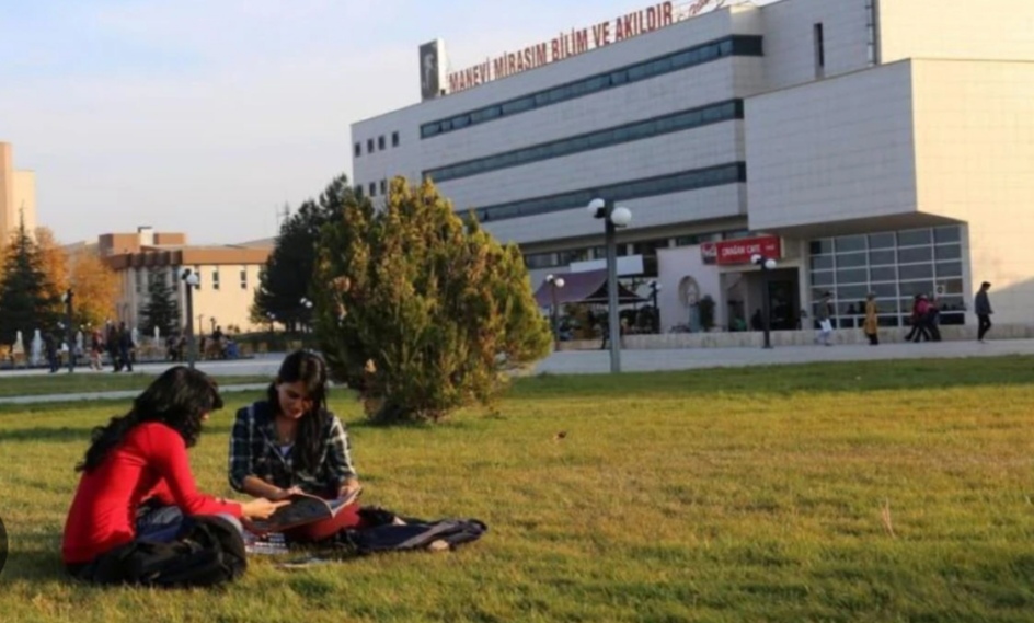 Battalgazi Belediyesi üniversite öğrencilerine destek!