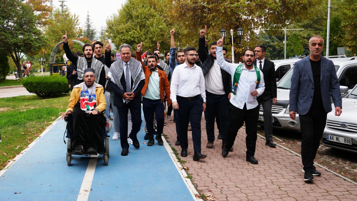 İnönü Üniversitesi’nde Filistin’e destek yürüyüşü!