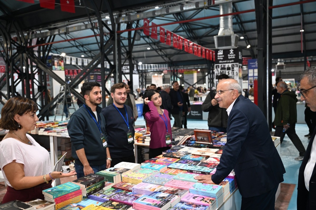 Hedef okuyan şehir, geleceğe yatırım!