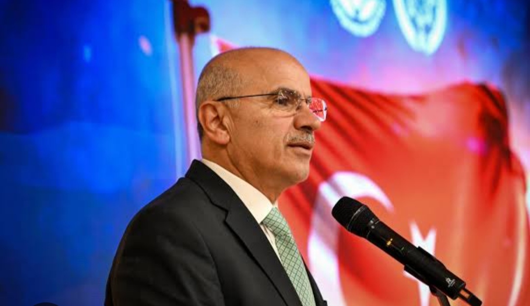 Sami Er’den 'Kardeşin de okusun!' Kampanyası!