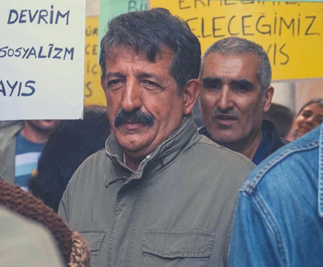 Şavata açtı ağzını yumdu gözünü: “Gülten Kaya’ya tazminat davası açacağız!”