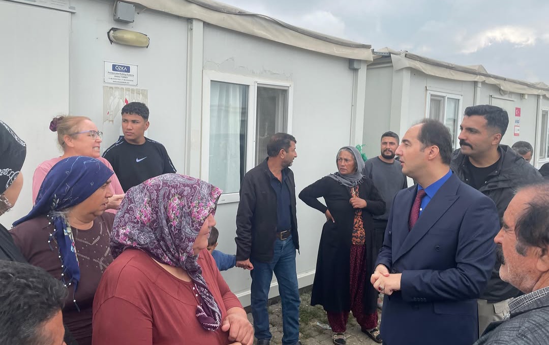 Kaymakam Uzun, konteyner kentte tahliye sürecini yakından takip ediyor