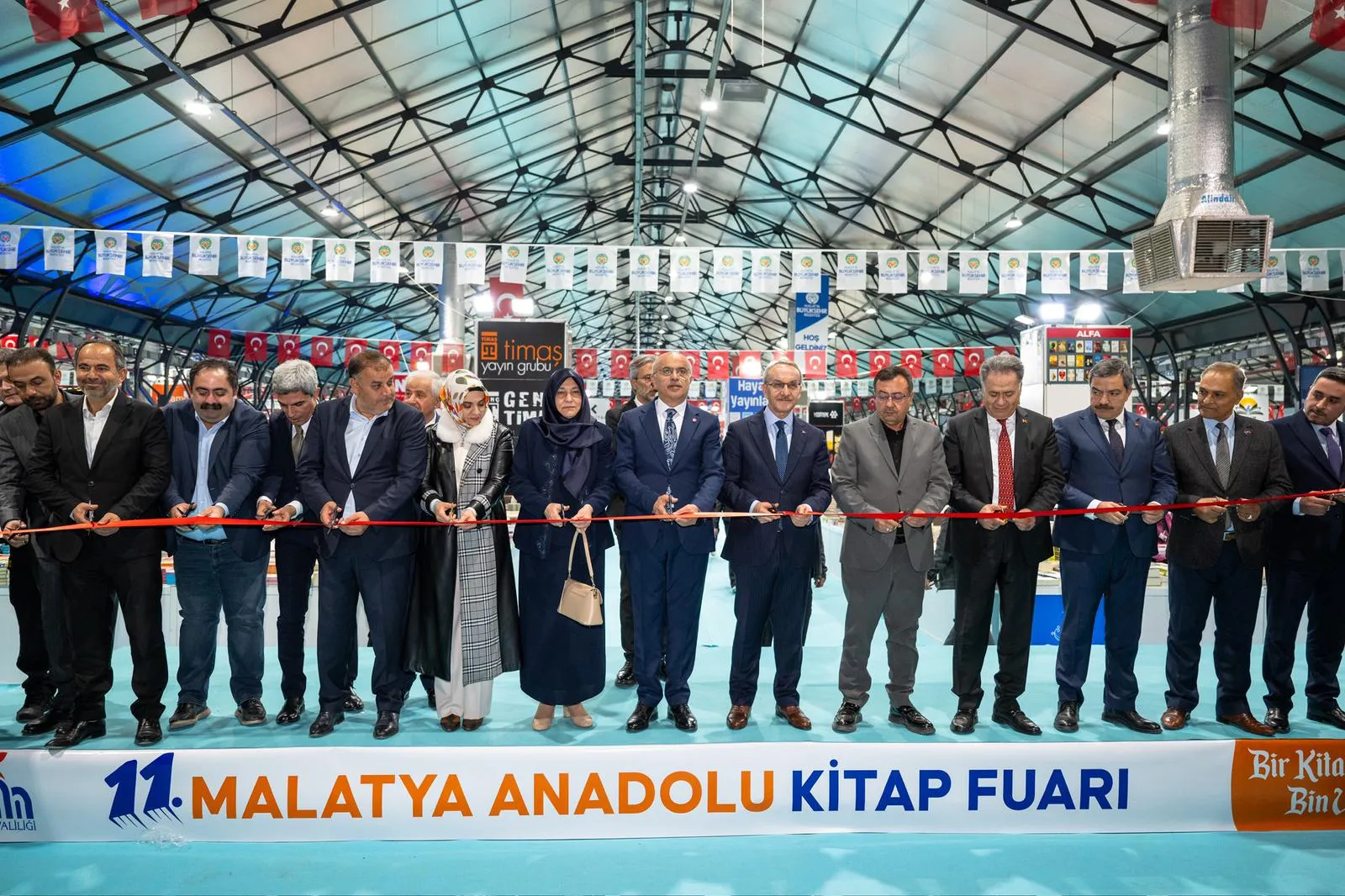 “Bir kitap bazen bir binadan daha kalıcı bir eserdir”