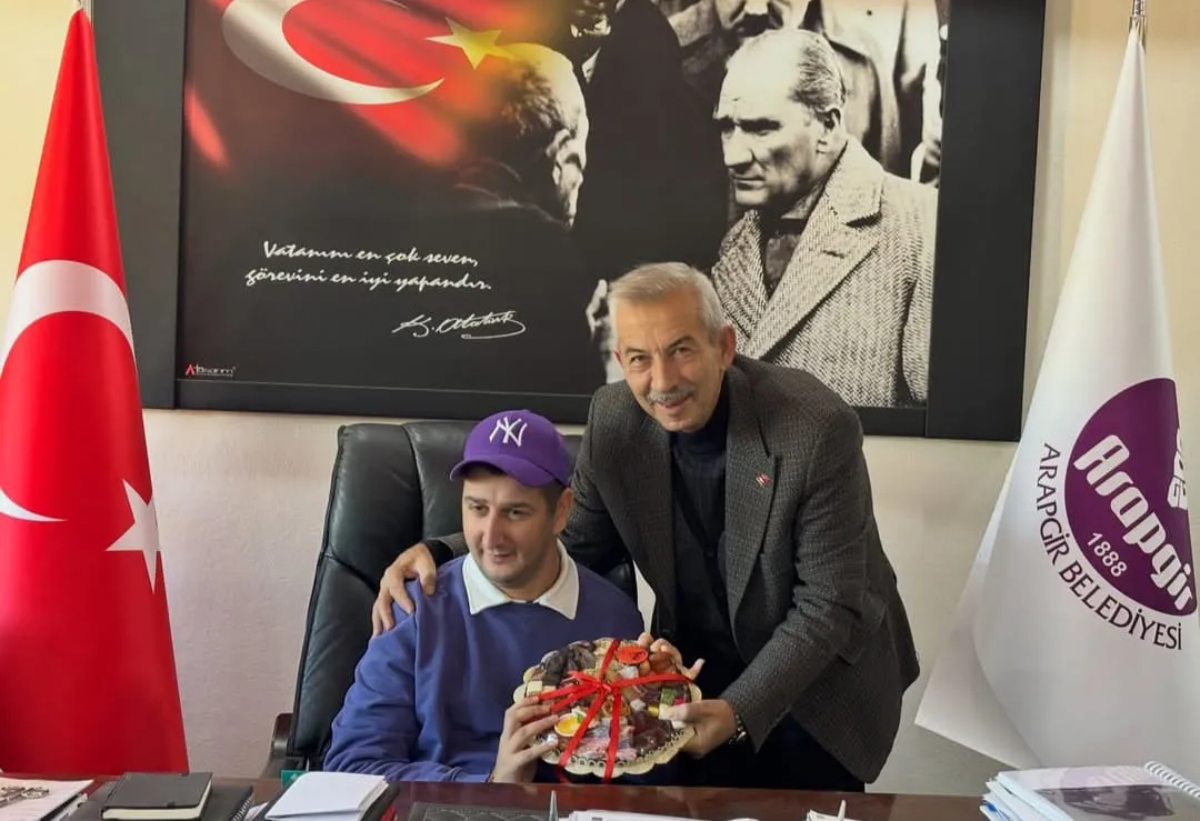 Arapgir'de Başkan Cömertoğlu’ndan Yüreklere Dokunan Jest!