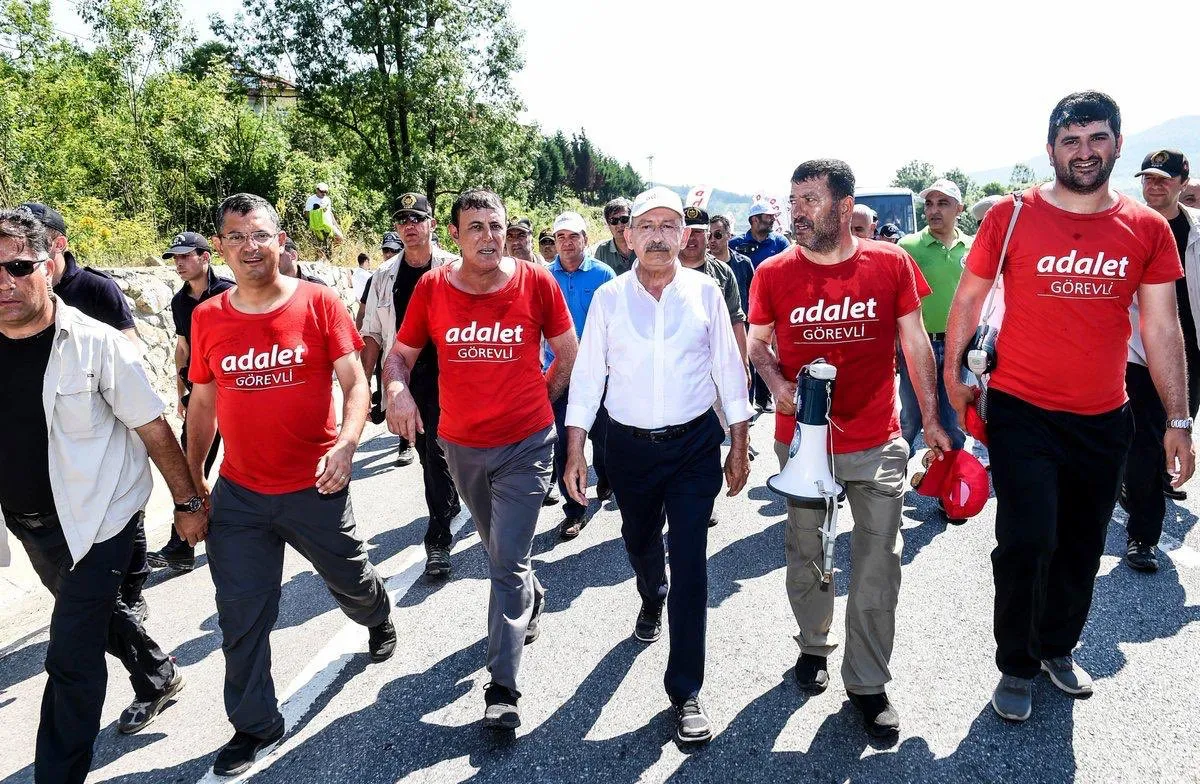 Elazığlı vekili eleştiren Ağbaba’dan şaşırtan Kılıçtaroğlu paylaşımı