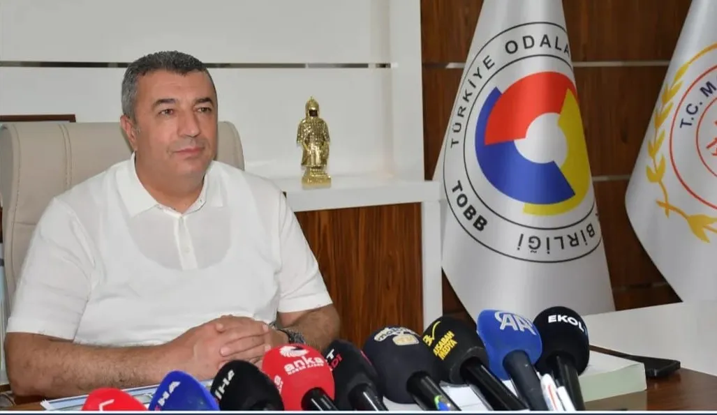 Depremle yıkıldı, dondan kavruldu… Malatya kayısısı yine zirvede!