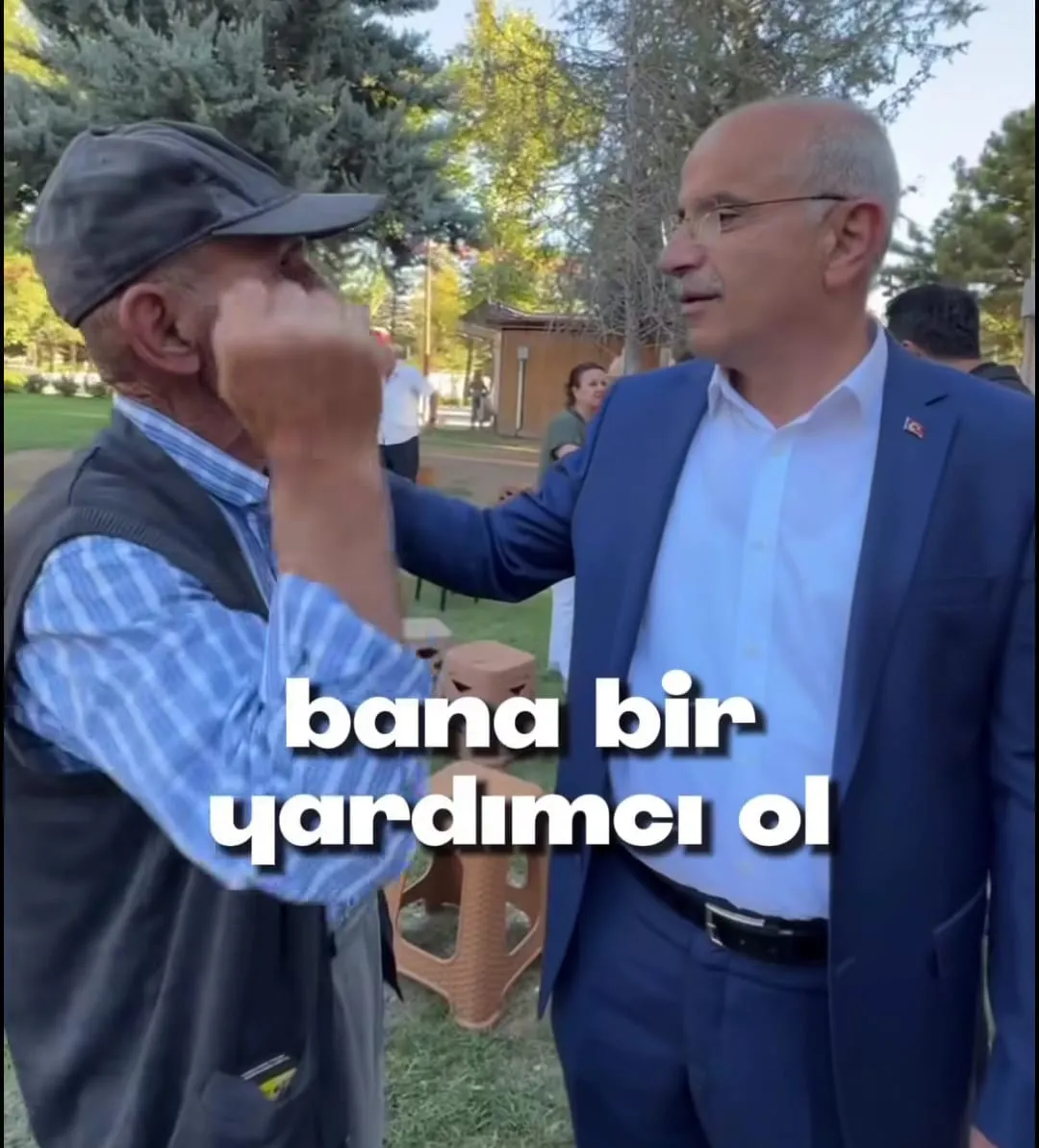 Başkan Sami Er'in yaşlı adamı itmesi büyük tepki aldı!