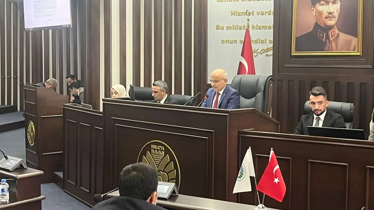 Büyükşehir Kütüphanesi Çok Eleştirilmişti Başkan Sami Er Sessizliğini Bozdu  - Malatya Söz