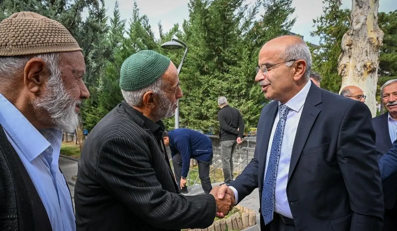 Başkan Sami Er: Yaşlılarımızı Şanlıurfa'ya götüreceğiz - Malatya Star