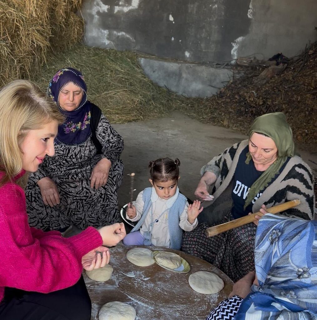 Ölmeztoprak Ekmek Yapti